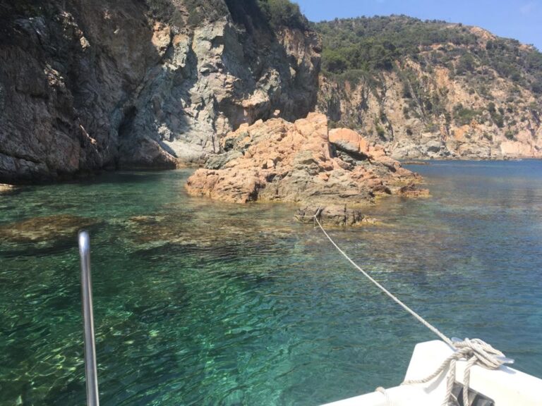 Las mejores calas de la Costa Brava a las que solo puedes llegar en barco